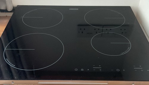 Glassy black zanussi induction - zanussi,